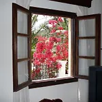 Hotel Porto Potha 3*